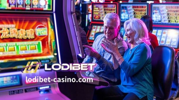 Ang slot machine ay isang gambling machine na karaniwang makikita sa mga casino o entertainment venue